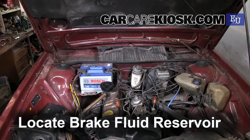 1985 Volkswagen Passat C Estate 1.6L 4 Cyl. Diesel Brake Fluid